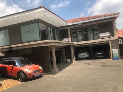 House For Sale in Meredale, Johannesburg