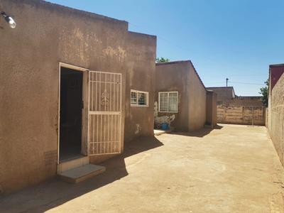 House For Sale in Ennerdale Ext 1, Johannesburg