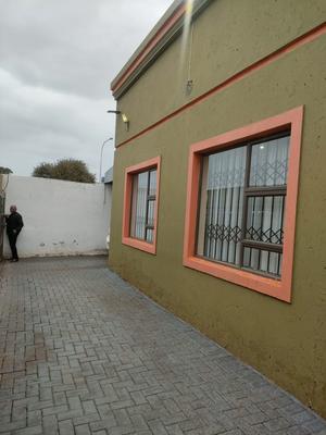 House For Sale in Ennerdale Ext 8, Johannesburg