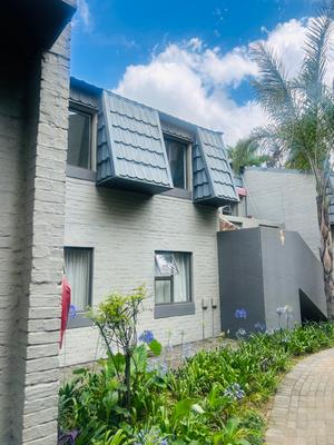 Apartment / Flat For Sale in Bryanston, Sandton