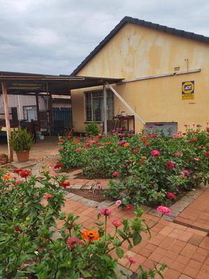 House For Sale in Ennerdale Ext 5, Johannesburg